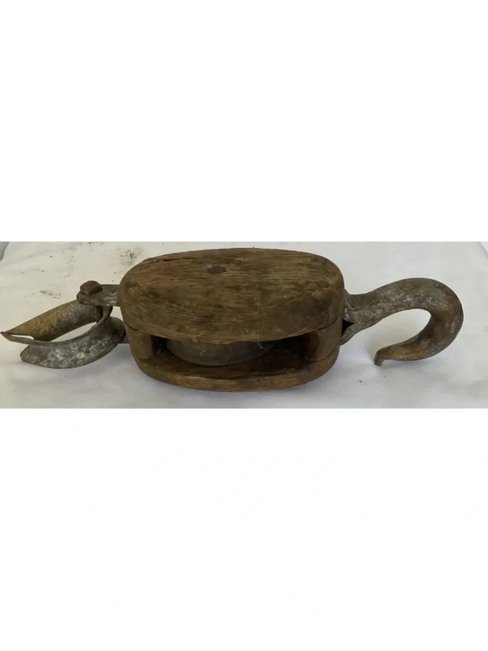 Vintage Antique Farm Equipment Wooden Block / Tackle Pully Hook /Great Display